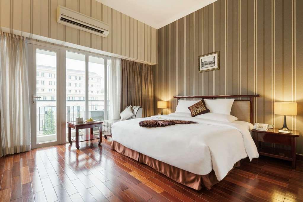 Rex Hotel